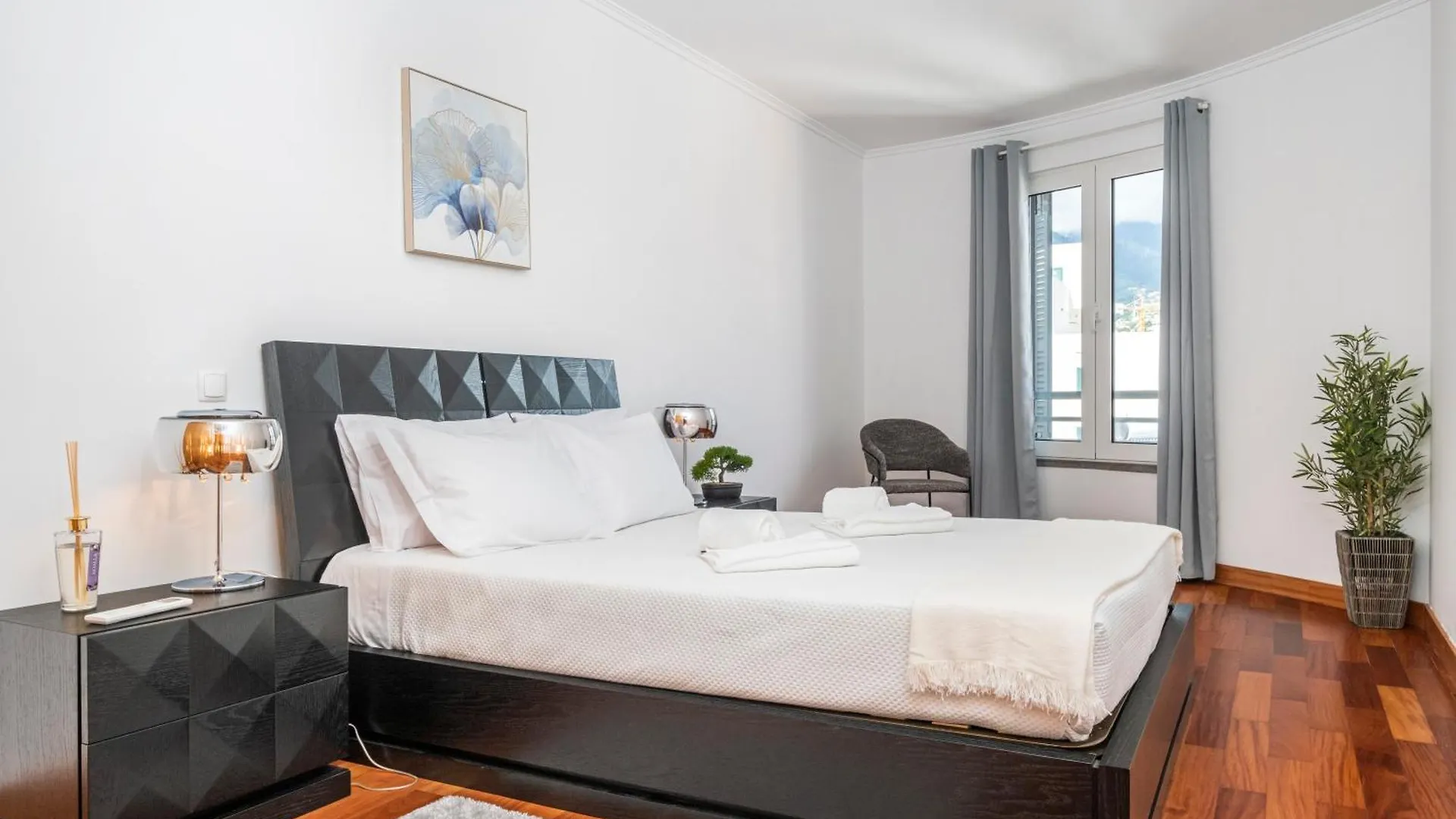 Villa Sun Hills Panoramic Views Funchal  Funchal (Madeira)